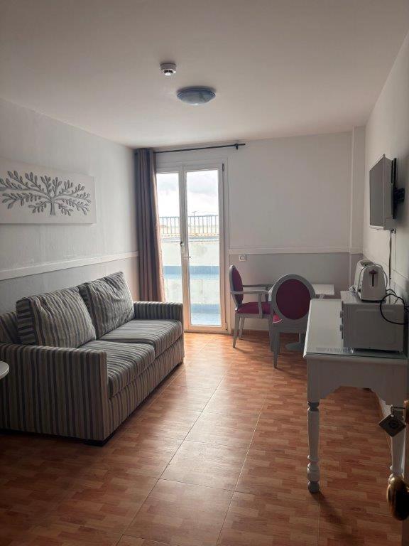 Apartahotel Playa Conil Conil De La Frontera Exterior photo